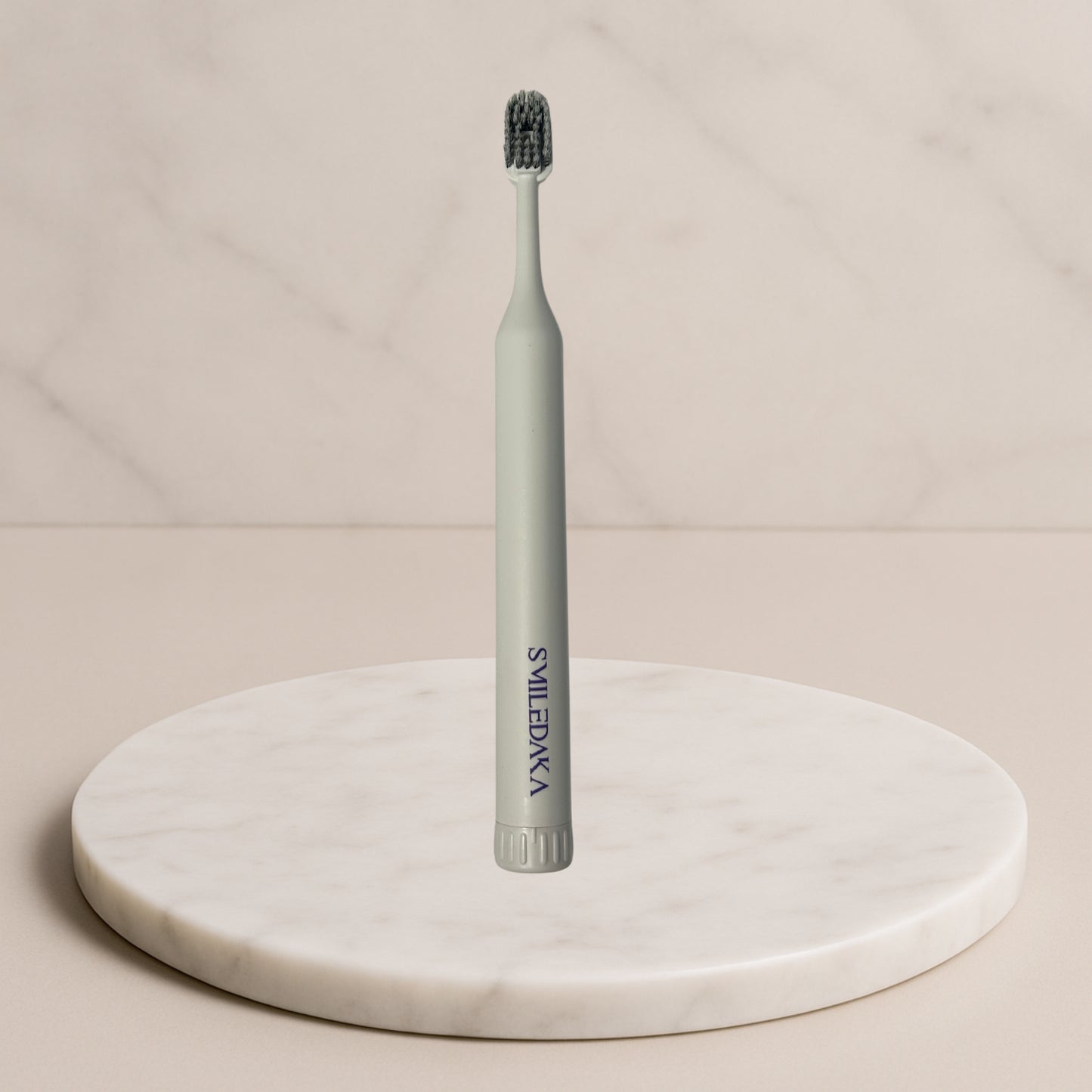 SmileDaka 2-en-1 – La brosse à dents tout-en-un, prête à l’emploi